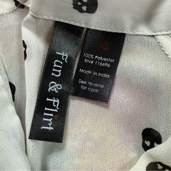 Fun & Flirt by Japna Sheer “Polka Dot” Skull Print Blouse Size XS - Picture 8 of 10